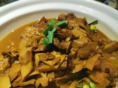 肉烧笋干锅-又见炊烟私房菜(敬亭路店)