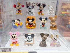 -泡泡玛特POPMART(侨福芳草地店)