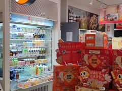 -来伊份(我格广场武宁路店)