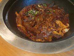 -咱屯子铁锅炖直营店(保利店)