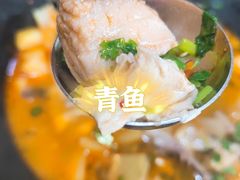 -老刘生态大鱼坊铁锅炖鱼(赛马场店)