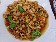 -客家大院·非遗赣南客家菜(郁孤台店)