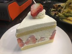 草莓蛋糕-MI WU FACTORY米屋美食工厂餐厅(绿地店)