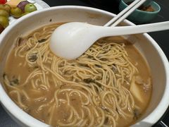 -鼎泰亨·海鲜牛肉餐厅(滨江店)