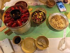 -巴厘龙虾·榜首油焖大虾(音乐学院·沿江酒馆店)