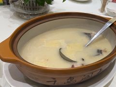 -沪华海鲜大酒楼(南汇店)