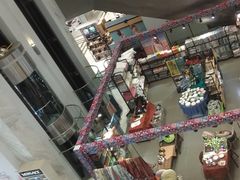 -资和信百货商场