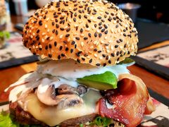 牛油果牛肉汉堡-FAT COW(虹梅路店)