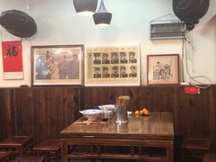 大堂-何太太馄饨面铺(大浒东苑店)