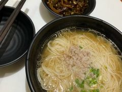 -胖子鱼粉(采霞街店)