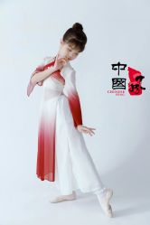 点击看大图 -芳妮豆丁家庭影像馆(宝安店)