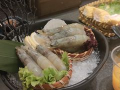 -湊湊火锅·茶憩(打浦桥日月光店)