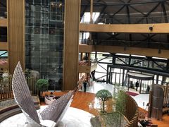 -上海滴水湖皇冠假日酒店