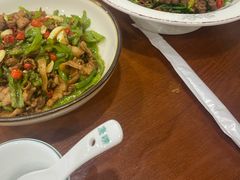 -湖南人家湘菜馆(镇江路店)