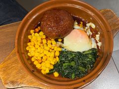 照烧汉堡配温泉蛋-萨莉亚意式餐厅(川沙百联店)