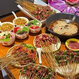 山野系火锅全牛串串自助！ 有搭子一起实现牛肉自由吗