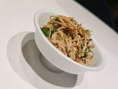 大煮干丝-食廬NOBLE(港汇店)