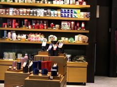 零售区-星巴克臻选(深圳罗湖万象城店)