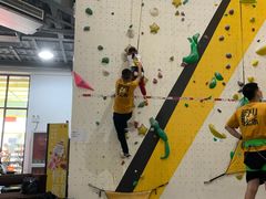 -问山MountQuest攀岩馆