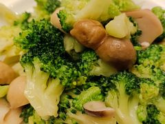草菇西兰花-烤肉宛饭庄(南礼士路店)