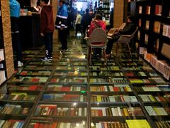 -钟书阁(松江泰晤士小镇店)