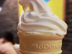 圆筒冰淇淋-麦当劳(桔城广场店)
