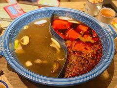 重庆红油经典鸳鸯锅-王歘歘·chuǎ火锅(五道营店)