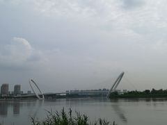 -南京眼步行桥