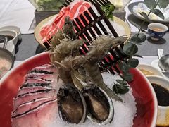 -红鼎豆捞·非遗鲍皇汤火锅(宝丰路店)