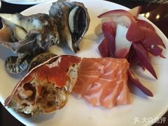 -荣誉国际酒店-云顶旋转餐厅