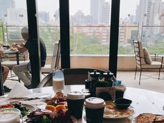 靠窗位-丽思卡尔顿·炙焰·铁板烧餐厅