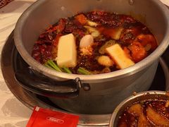 -大芊金重庆串串火锅(南京路店)