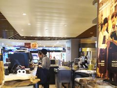 -luckincoffee瑞幸咖啡(香港名店街店)