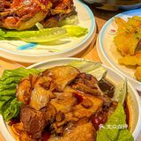 东北同事的老乡开的，88三人餐💰，锅包肉不能更正宗了