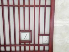 -百安居装修建材卖场(罗湖店)
