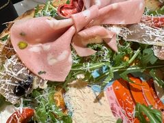 圣诞花环精选火腿披萨-IL TEATRO 精品意大利餐厅