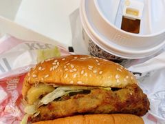 意面芝士汁汁厚作牛肉汉堡-肯德基(中纬店)