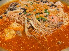 -张翻越·川渝冒菜·武汉黑鸭煲(城北万象城店)