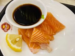 现切三文鱼-芭菲盛宴·环球美食(袁家岗店)