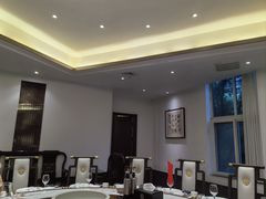-梅花香里大酒店(郁金香路店)