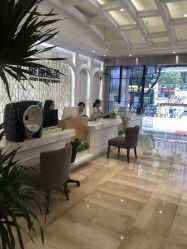 -广州健丽·去眼袋医疗美容机构