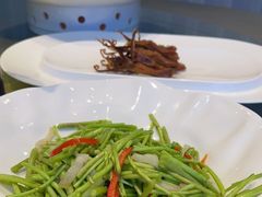 -香山湖渔家大院