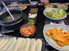 -臻牛烤肉
