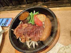 -玛格萝妮比萨屋(四平店)
