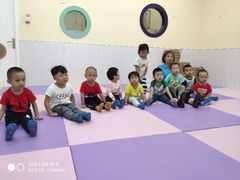 -红黄蓝成长中心(公益西桥校区)