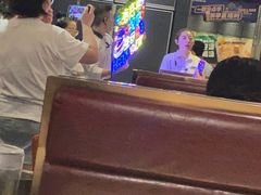 -海底捞火锅(杭州庆春路夜宵主题店)