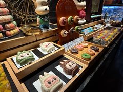 -雍容荟帝王蟹活龙虾展台自助(IFS黑金店)