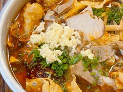 -丽丽三鲜螺蛳粉(田林路店)