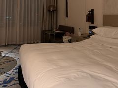 -上海漕河泾万丽酒店