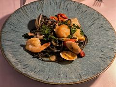 墨鱼汁海鲜意面-Kathleen's Waitan 凯圣琳江景西餐厅(外滩店)